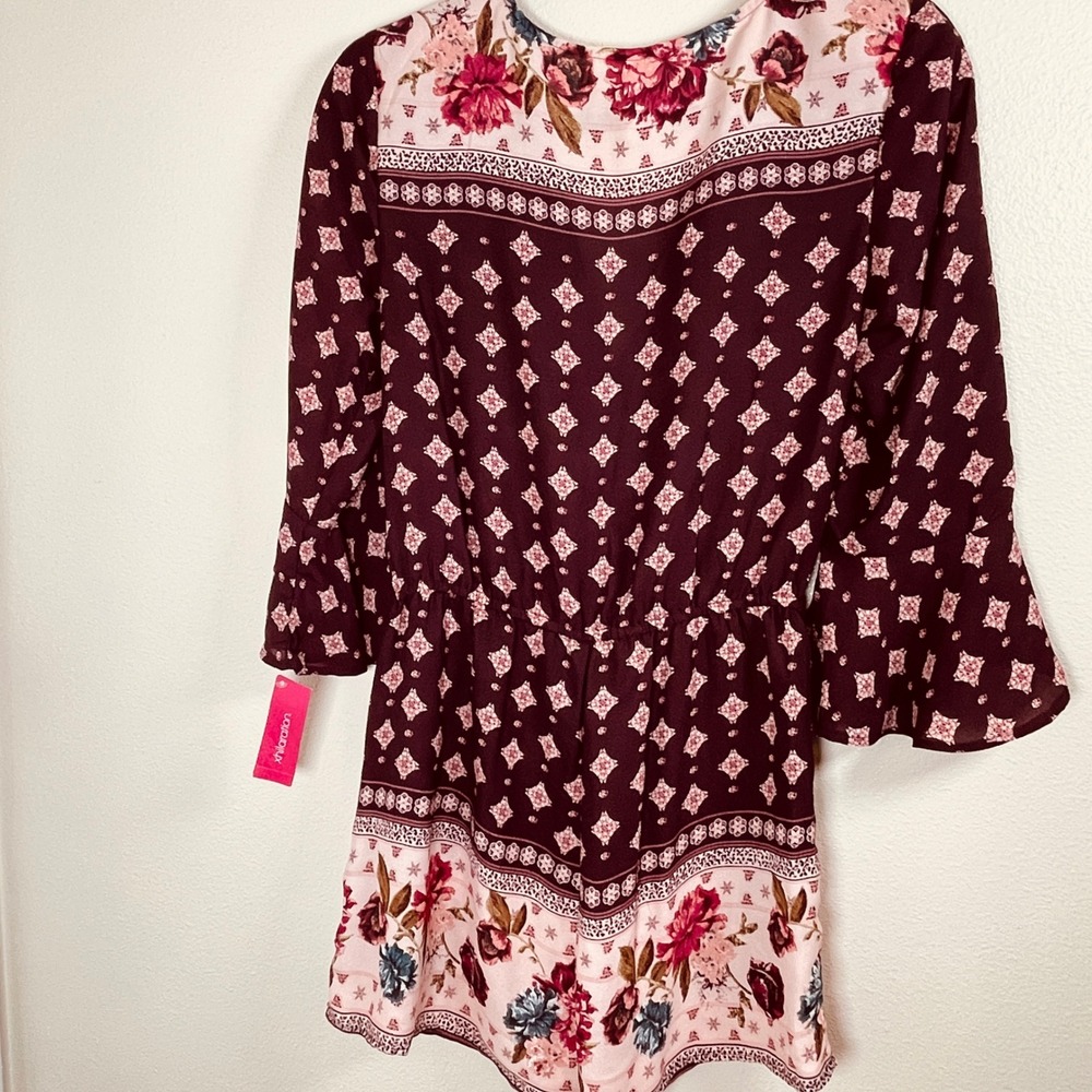 Xhilaration Chiffon Romper Floral and Geometric Shape Berry Color Size M - Picture 3 of 12
